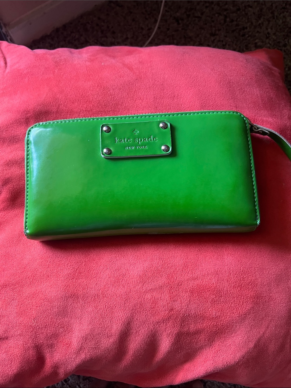 kate spade Shiny Green Patent Zip Wristlet Wallet